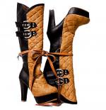 Botas con correas de Alessia Careci