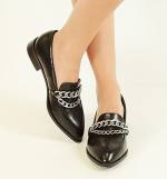 Calzado SLIPPER PUNTA FINA con cadena de Mary Paz