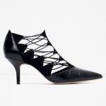 Zapato de salón con tiras de Zara