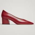 Zapato sal贸n en piel napa color rojo de Massimo Dutti