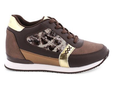 Zapatillas en tonos marrones de Maria Mare