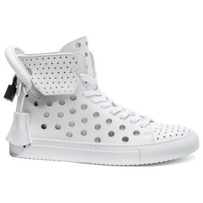 Sneakers blancas con perforaciones de Buscemi
