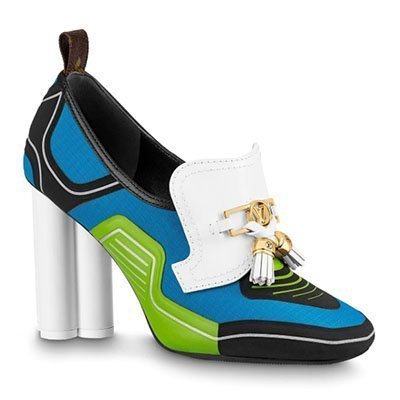 Mocasín SWIFT, diseñado por Nicolas Ghesquière, se presentó en el desfile Primavera-Verano 2020 de Louis Vuitton