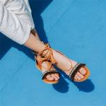 Los zapatos de moda para mujer y niña 