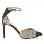 Zapatos de salón con hebilla de MariaMare