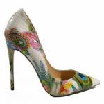Zapatos impresos de tacón alto