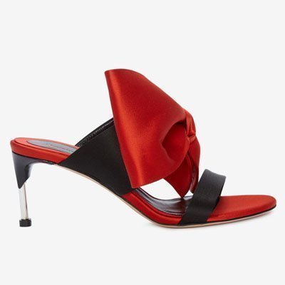 Sandalia con lazo de Alexander Macqueen - Nueva colección 2019