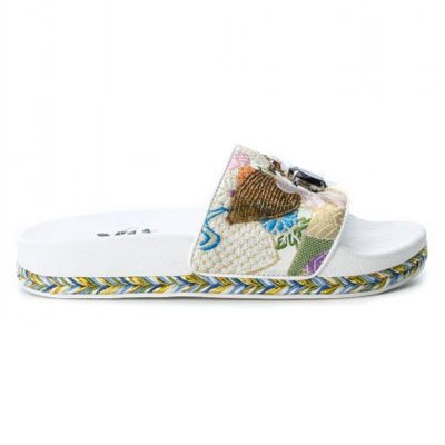 Sandalias de mujer con bordados de Xti