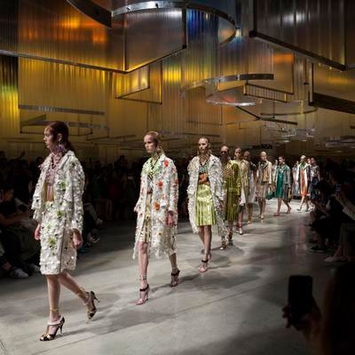 Nueva colección 2016 de Prada en Milán Fashion Week