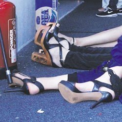 Los zapatos del Backstage en Jakarta Fashion Week