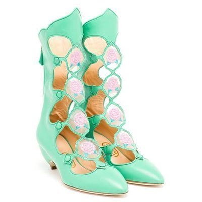 Botas con detalle de aberturas de Liudmila