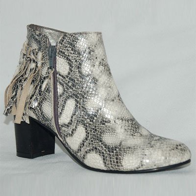 Botinetas animal print de Nicolas Nieves